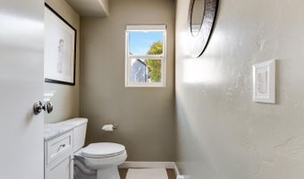 233 Wixon Ave, Aptos, CA 95003