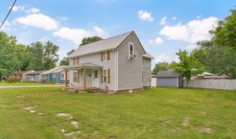 933 S Rinker Ave, Aurora, MO 65605