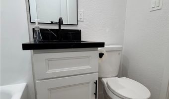21975 Mohican, Apple Valley, CA 92307