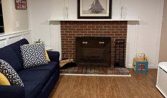 93 E Huntress Pond Rd, Barnstead, NH 03225