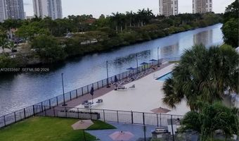 3401 N Country Club Dr 211, Aventura, FL 33180