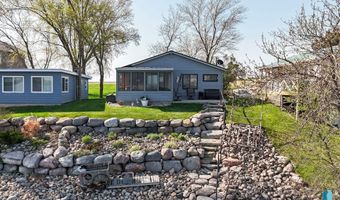 10 S Oakwood Shoreline Dr, Bruce, SD 57220