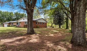844 Rainbow Rd, Advance, NC 27006