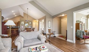 933 Bridge Crest Dr SE, Ada, MI 49301