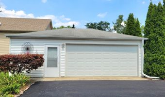 38410 N Lakeside Pl, Antioch, IL 60002