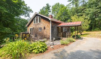 648 Beech Hill Rd, Auburn, ME 04210