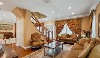 44 Netz Pl, Albertson, NY 11507
