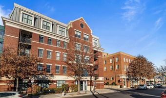1111 ORONOCO St 326, Alexandria, VA 22314
