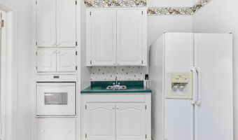 625 Arthur Hall Rd, Atmore, AL 36502