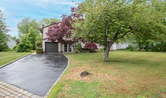 540 Sherman Ave, Belford, NJ 07718
