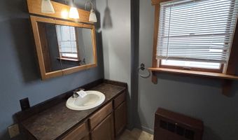39 Abenaki Ln, Berlin, NH 03570