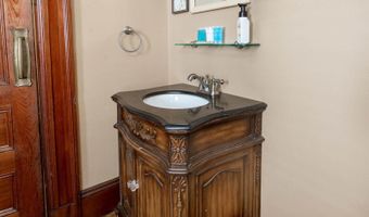 18 Hudson St, Bangor, ME 04401