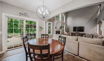 985 W Martin Ave, Amherst, OH 44001