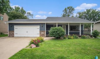 1601 E Keystone Dr, Brandon, SD 57005