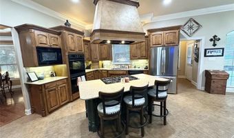 205 Old Palmetto Rd, Benton, LA 71006