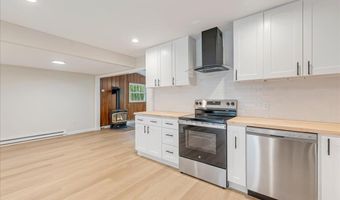 13 Poplar Dr, Albrightsville, PA 18210