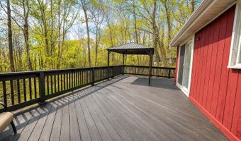 74 Blairwood Ln, Albrightsville, PA 18210