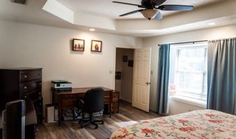 1511 Live Oak Ln, Andrews, TX 79714