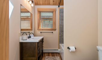 31 Dorothy Dr, Standish, ME 04084