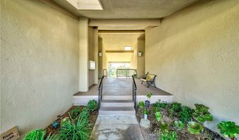 15910 Alta Vista Dr 5D, La Mirada, CA 90638