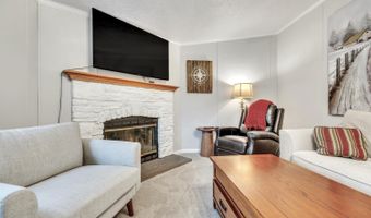521 Okoboji Grove Rd #20, Arnolds Park, IA 51331