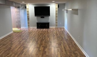 3097 Marvin Dr, Adrian, MI 49221