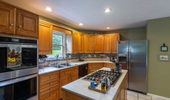 6475 Radford Rd, Athens, OH 45701