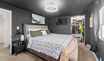606 N 3rd St, Beresford, SD 57004