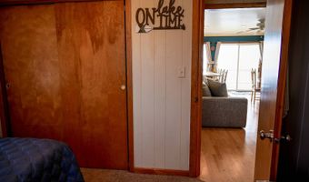 196 W Lake Dr, Arlington, SD 57212