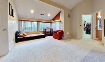 445 Captain Eames Cir 445, Ashland, MA 01721