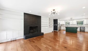1007 Evergreen Rd, Anchorage, KY 40223