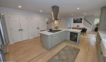 2102 Princeton Ct, Allenwood, NJ 08720