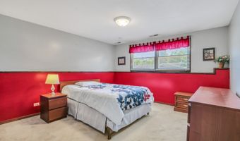 471 Linden Ln, Antioch, IL 60002