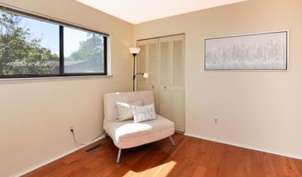 609 Watersedge Dr, Ann Arbor, MI 48105