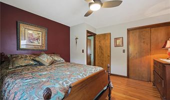 3 King St, Bristol, RI 02809