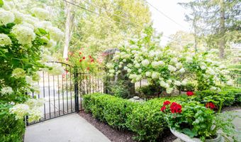 321 Guy Park Ave, Amsterdam, NY 12010