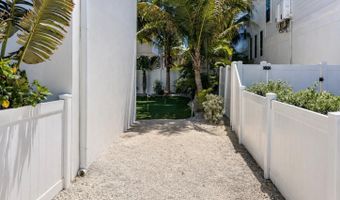416 ALAMANDA Rd, Anna Maria, FL 34216