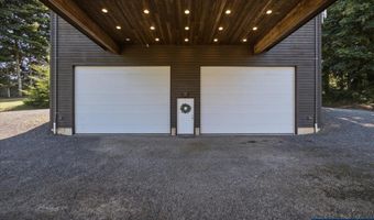 22000 SE Upper Matthews Creek Ln, Amity, OR 97101