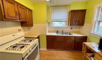 249 Malacca St, Akron, OH 44305