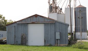 802 N Jefferson St, Ava, MO 65608