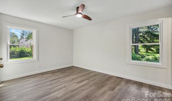 5324 Cheval Pl, Charlotte, NC 28205