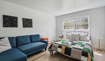 7 Grassy Brook Rd, Brookline, VT 05345