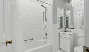 2714 WOODLEY Pl NW, Washington, DC 20008