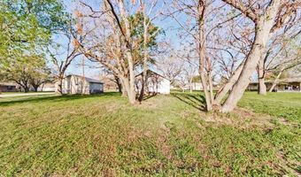 213 S Atwood St, Boyd, TX 76023