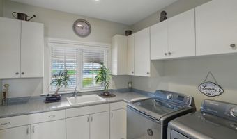 7 Champagne Ter, Bedford, NH 03110
