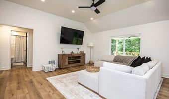 107 Springhill Dr, Bardstown, KY 40004