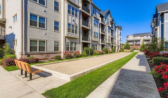 17126 SW SNOWDALE St 106, Beaverton, OR 97007