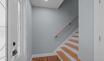 135 Old Mill Blvd, Warwick, RI 02889