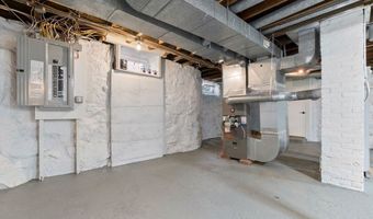 12 Longwood Ave, Beverly, MA 01915