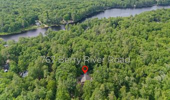 767 Berry River Rd, Barrington, NH 03825
